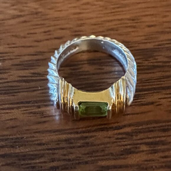 Vintage Peridot Ring - Size 5.5 - Picture 4 of 5